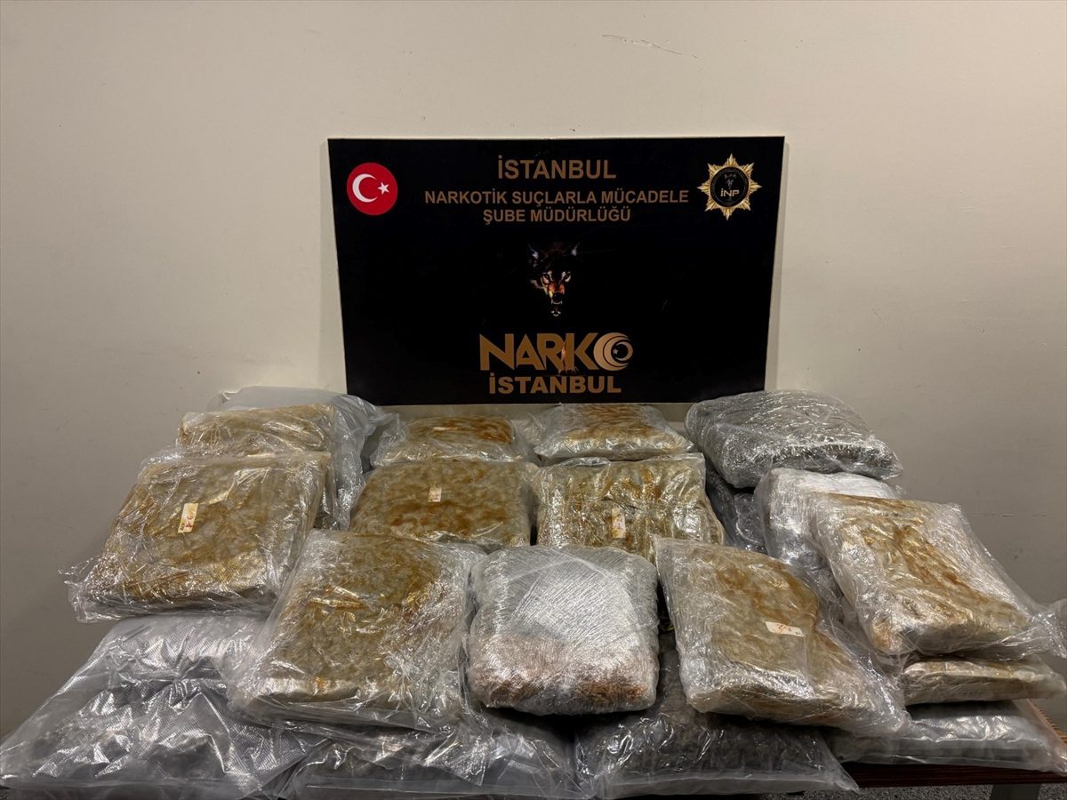 İstanbul’da uyuşturucu operasyonunda 4 şüpheli yakalandı