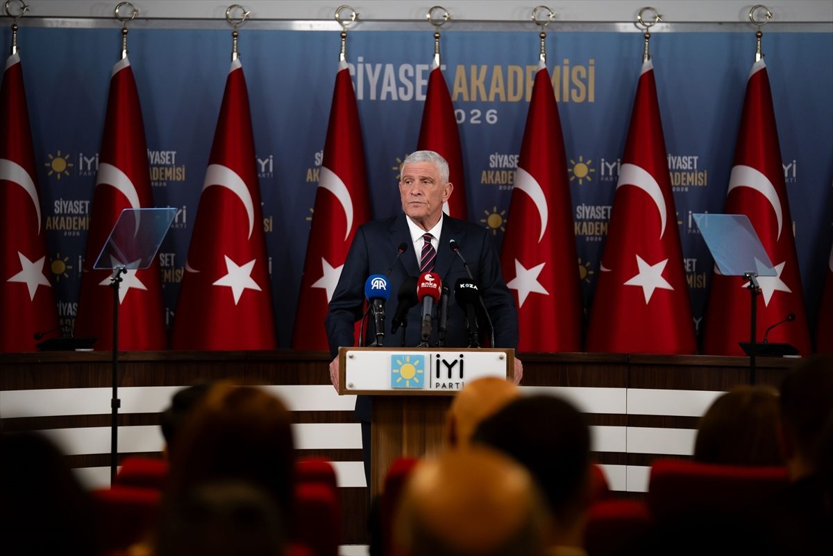 İYİ Parti Genel Başkanı Dervişoğlu, basın toplantısı düzenledi: