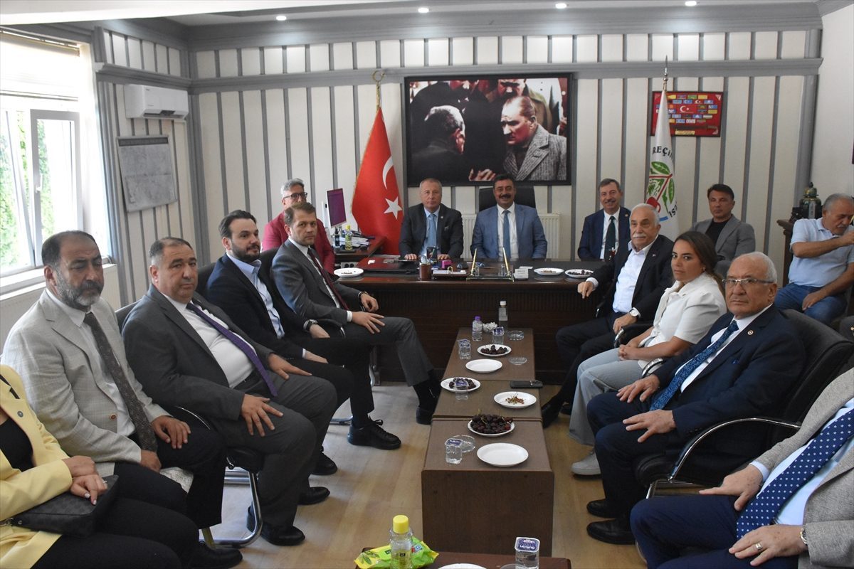 İYİ Parti Genel Merkez Heyeti Afyonkarahisar’da programlara katıldı