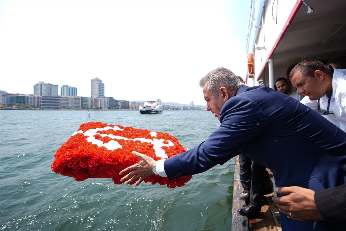 İzmir’de Denizcilik ve Kabotaj Bayramı kutlandı