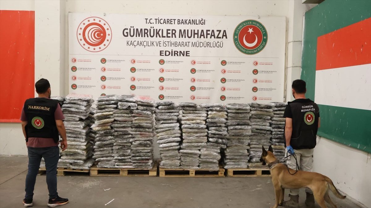 Kapıkule Gümrük Kapısı’nda 1,2 ton uyuşturucu ele geçirildi