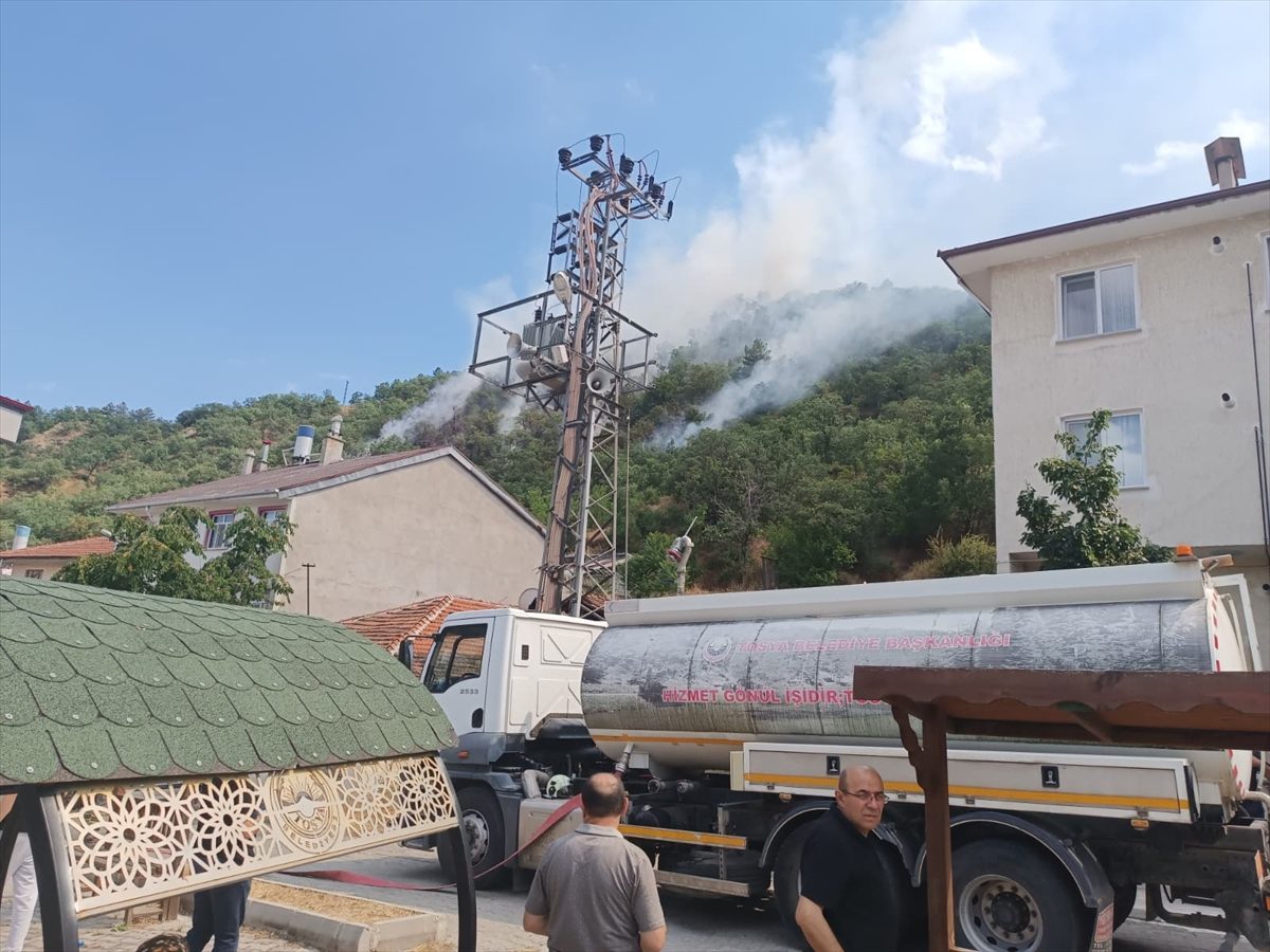 Kastamonu’da çıkan orman yangınına müdahale ediliyor