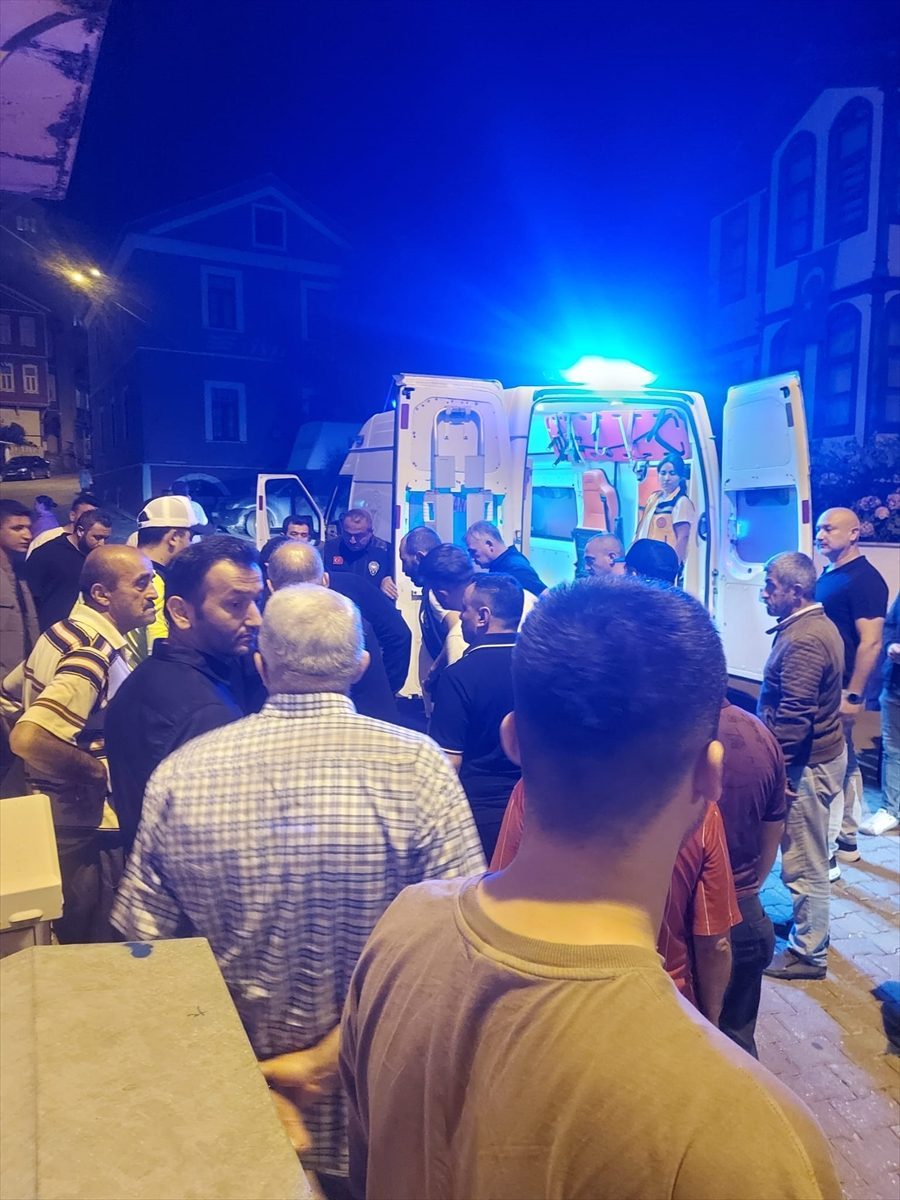 Kastamonu’da “dur” ihtarına uymayan sürücü polisi yaraladı