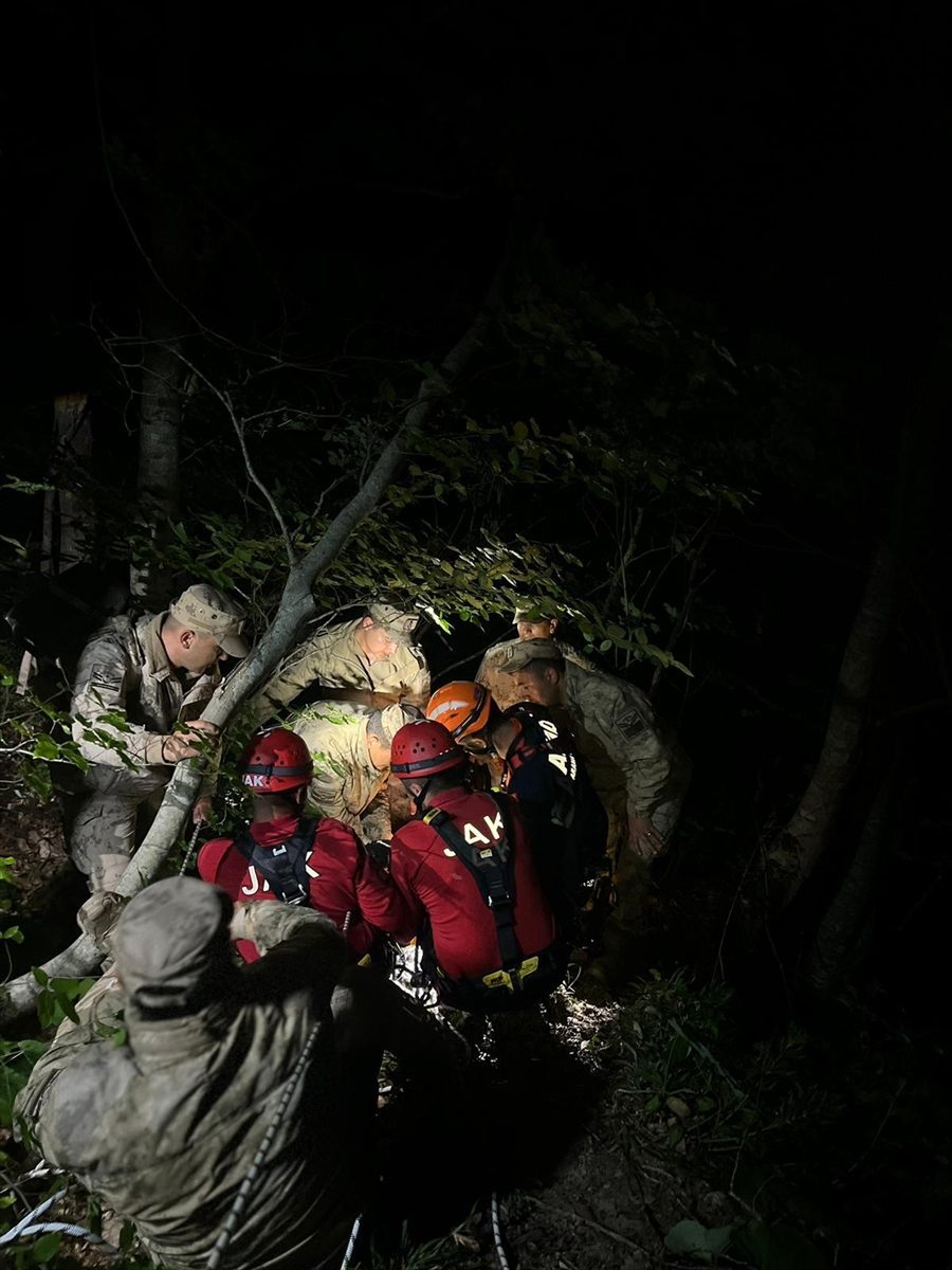 Kastamonu’da kaybolan yaşlı adam dere yatağında bulundu