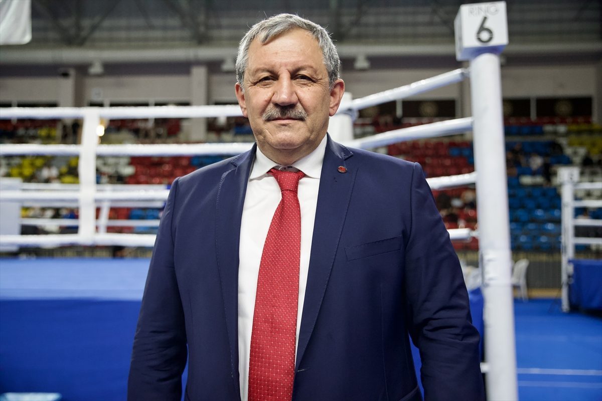 Kick boksta hedef uluslararası müsabakalarda kürsüye çıkmak