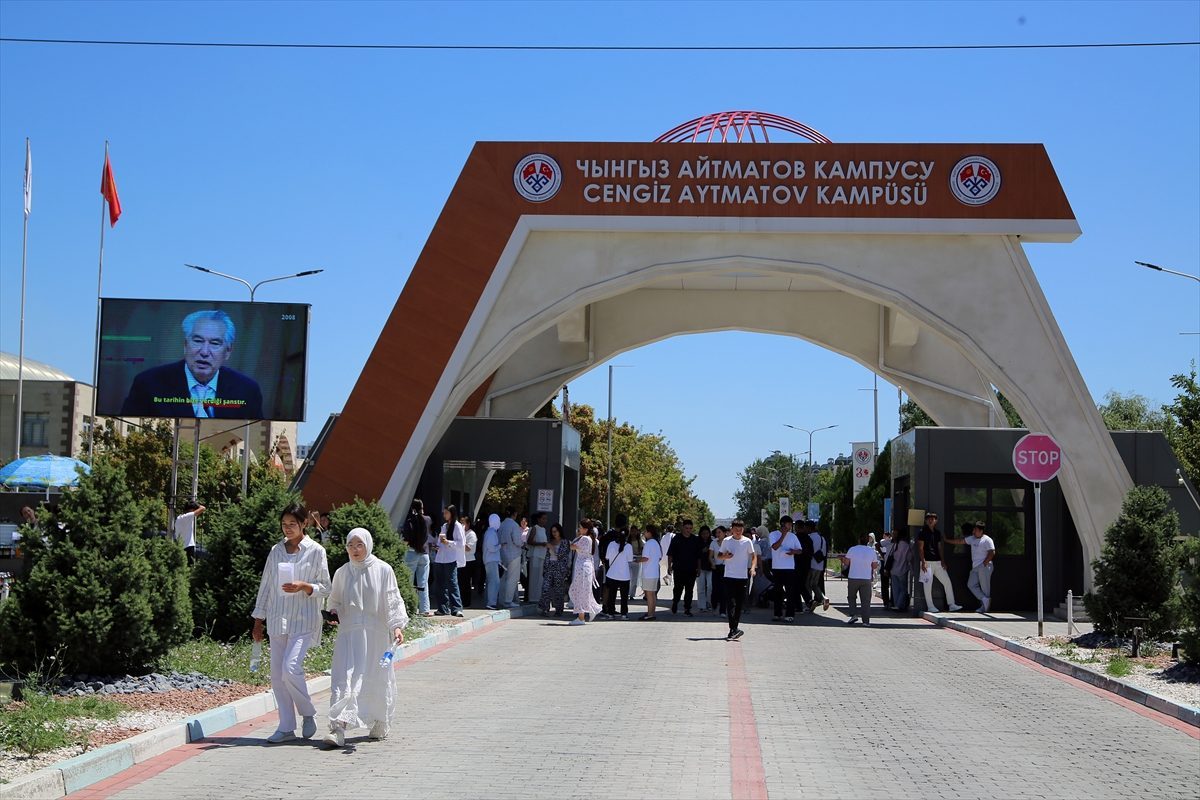 Kırgızistan-Türkiye Manas Üniversitesi giriş sınavı yapıldı