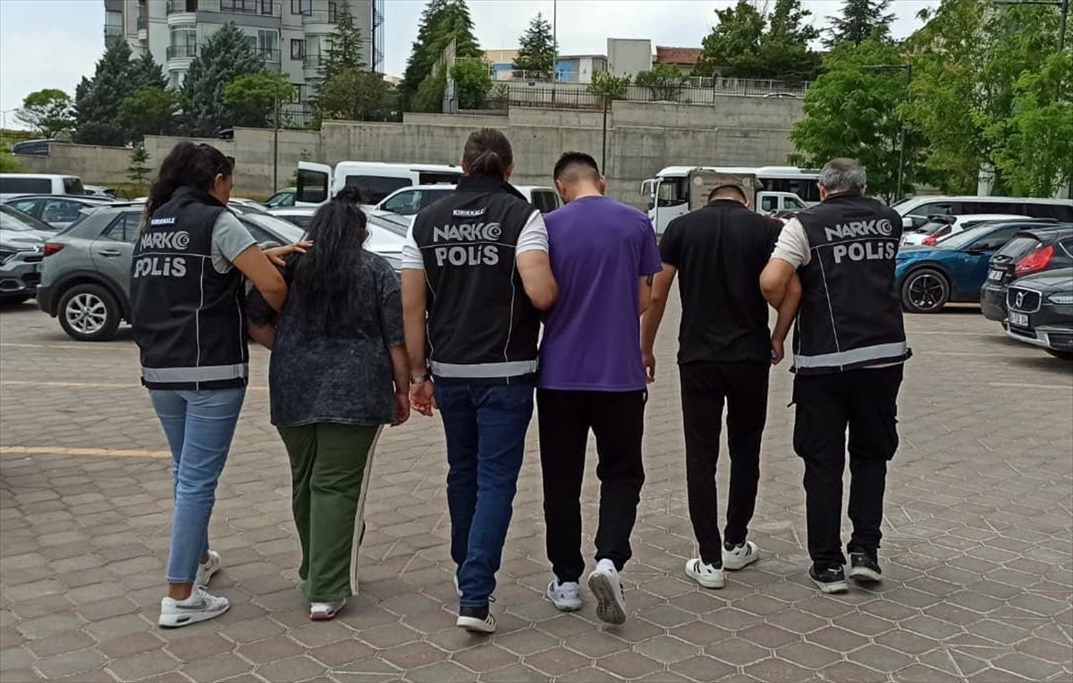 Kırıkkale’deki uyuşturucu operasyonunda 3 zanlı tutuklandı