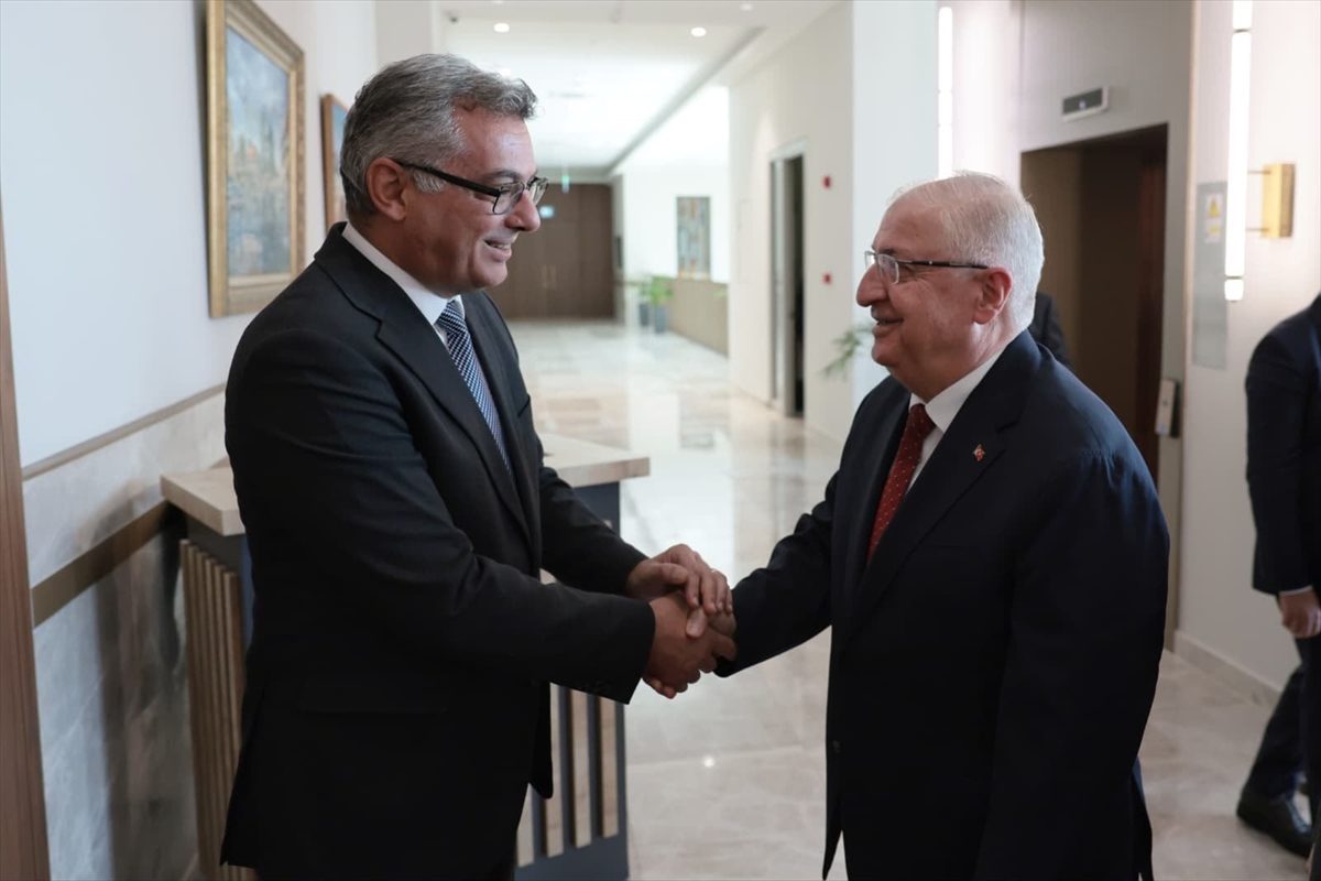 KKTC Cumhurbaşkanı Erhürman, Milli Savunma Bakanı Güler’i kabul etti