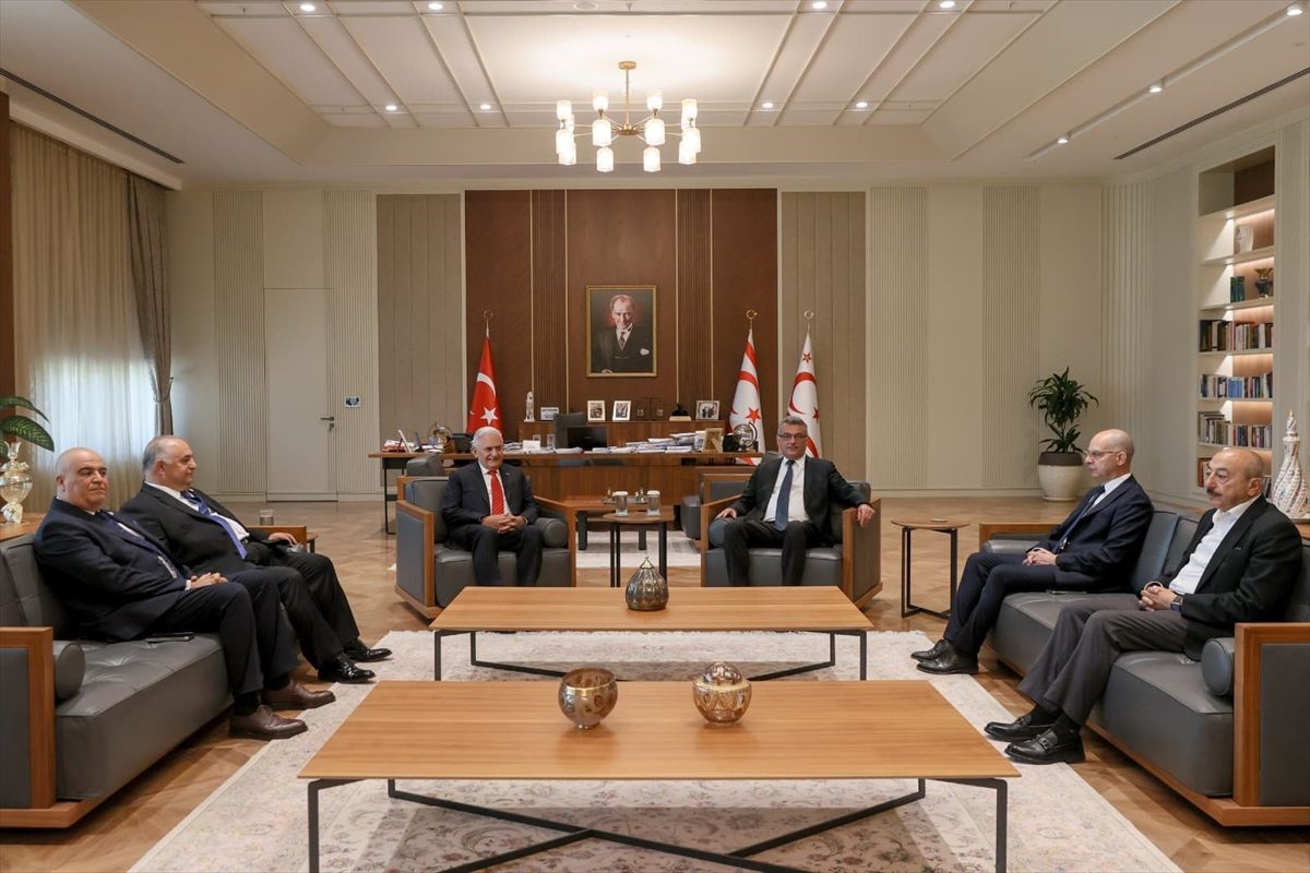 KKTC Cumhurbaşkanı Erhürman, TDT Aksakallar Konseyi Başkanı Yıldırım’ı kabul etti
