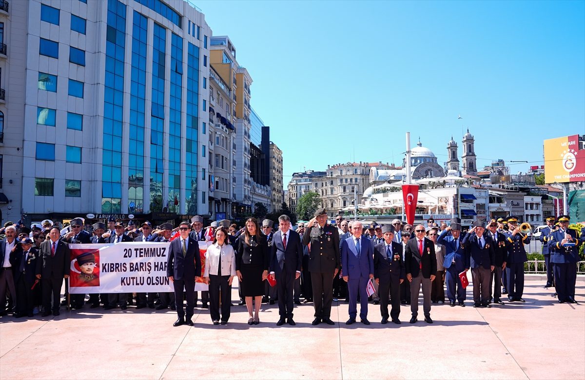 KKTC’nin “20 Temmuz Barış ve Özgürlük Bayramı” Taksim’de kutlandı