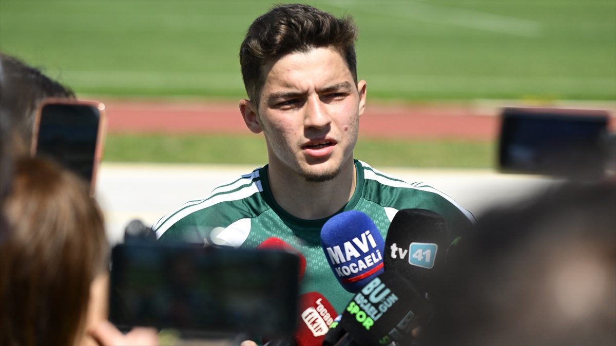 Kocaelispor Teknik Direktörü Selçuk İnan transfer ve kamp sürecini değerlendirdi: