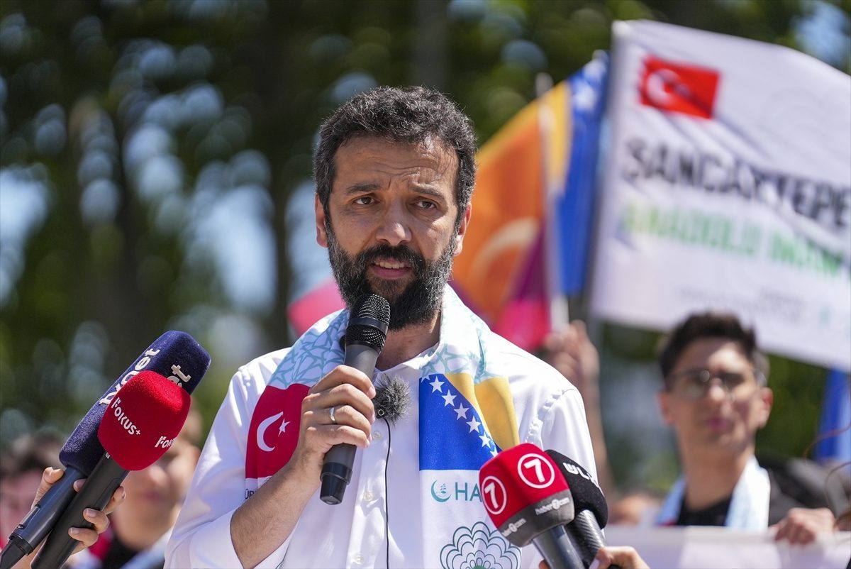 Liseliler Srebrenitsa Soykırımı anma etkinliklerine katılmak üzere Bosna Hersek’e gitti