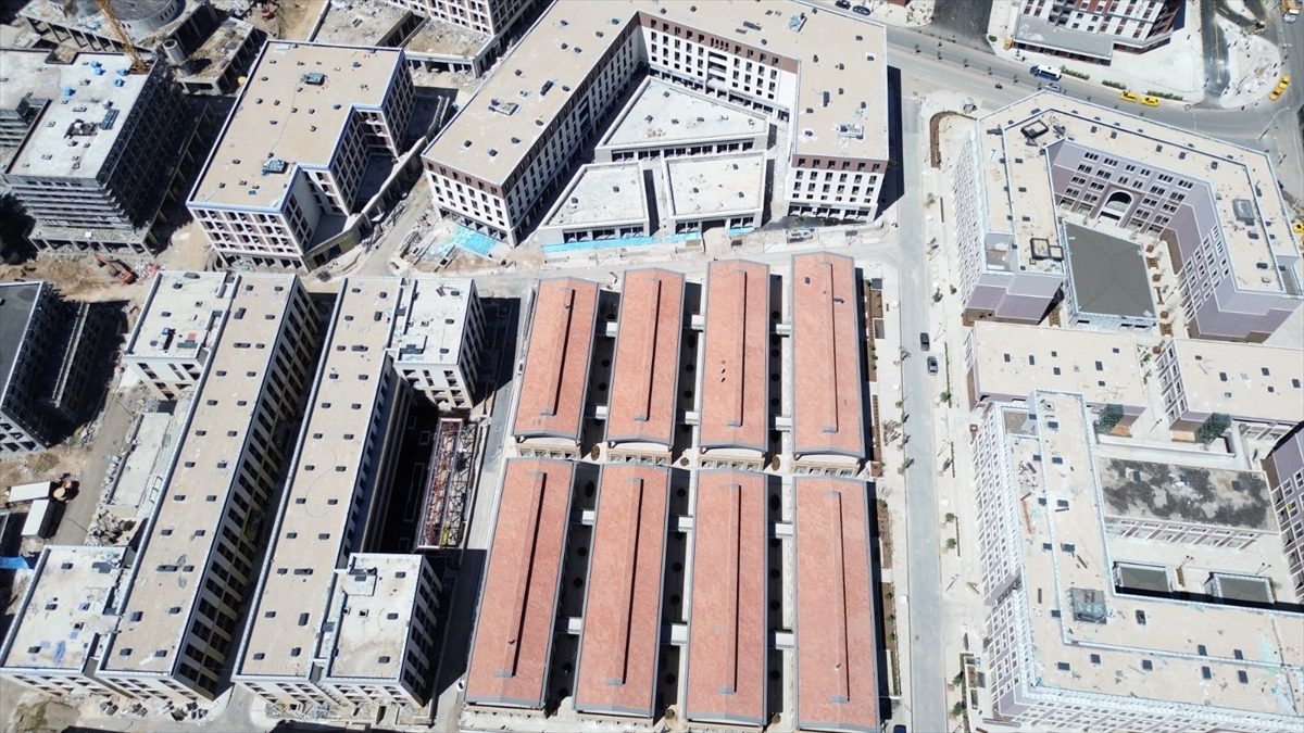 Malatya Çarşısı’nda iki ay içinde 1200 iş yerinin daha teslim edilmesi planlanıyor