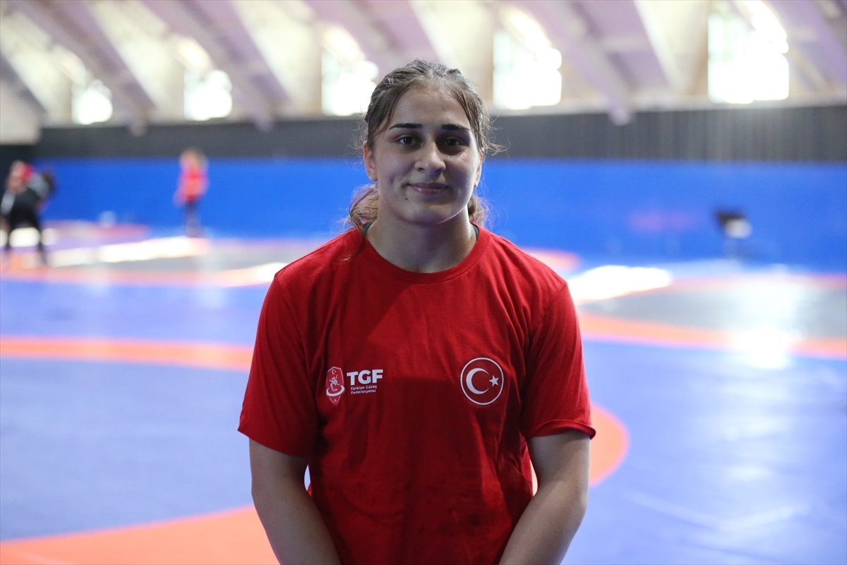 Milli güreşçi Özdenur Özmez, iki ay arayla ikinci Avrupa şampiyonluğunun peşinde
