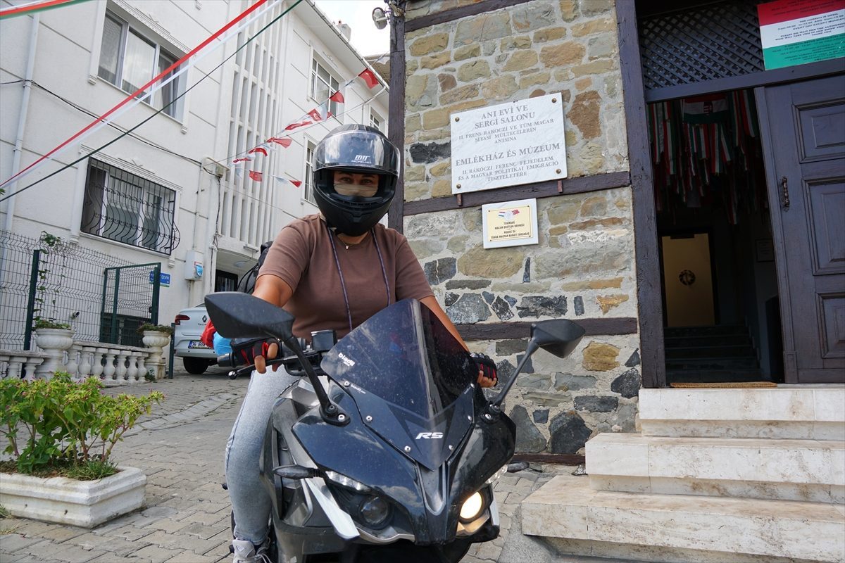 Motosikletiyle 53 ili gezen Ümran Özkan 81 ili tamamlamak istiyor