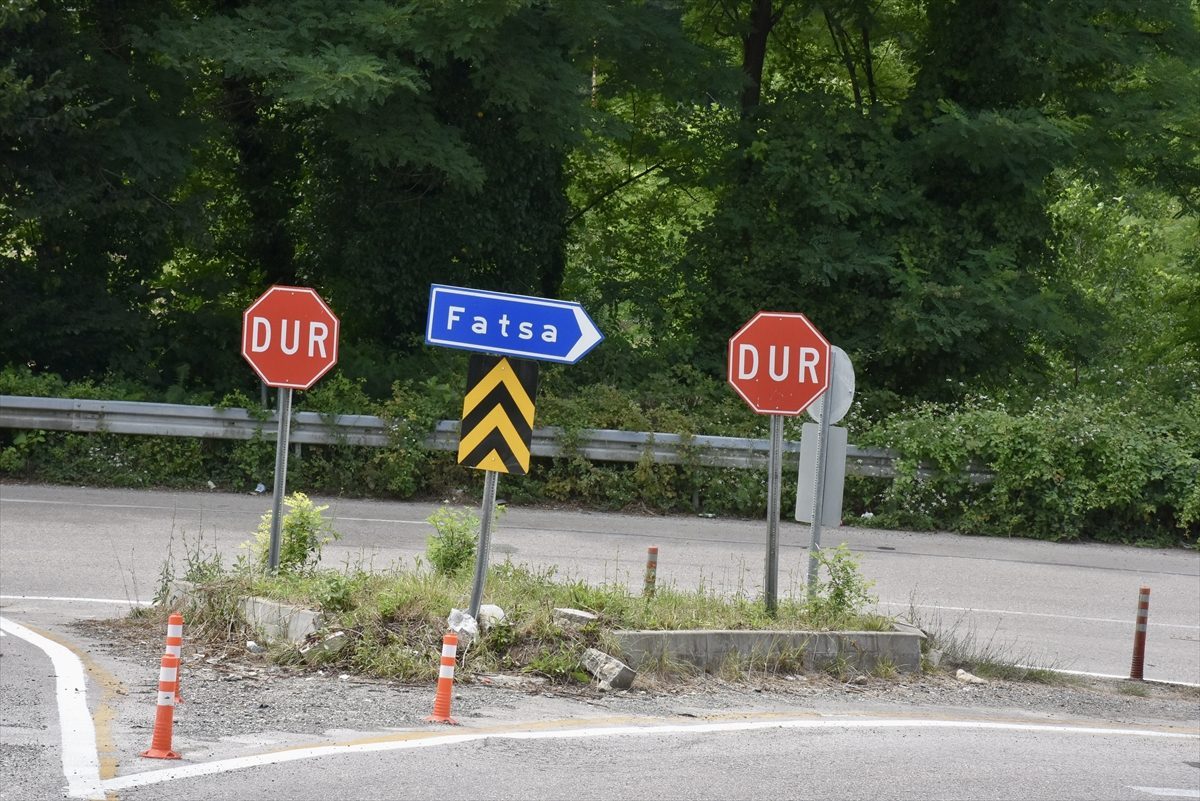 Ordu’da sürücüleri zorlayan kavşakta tabela sayısı 29’dan 19’a indirildi