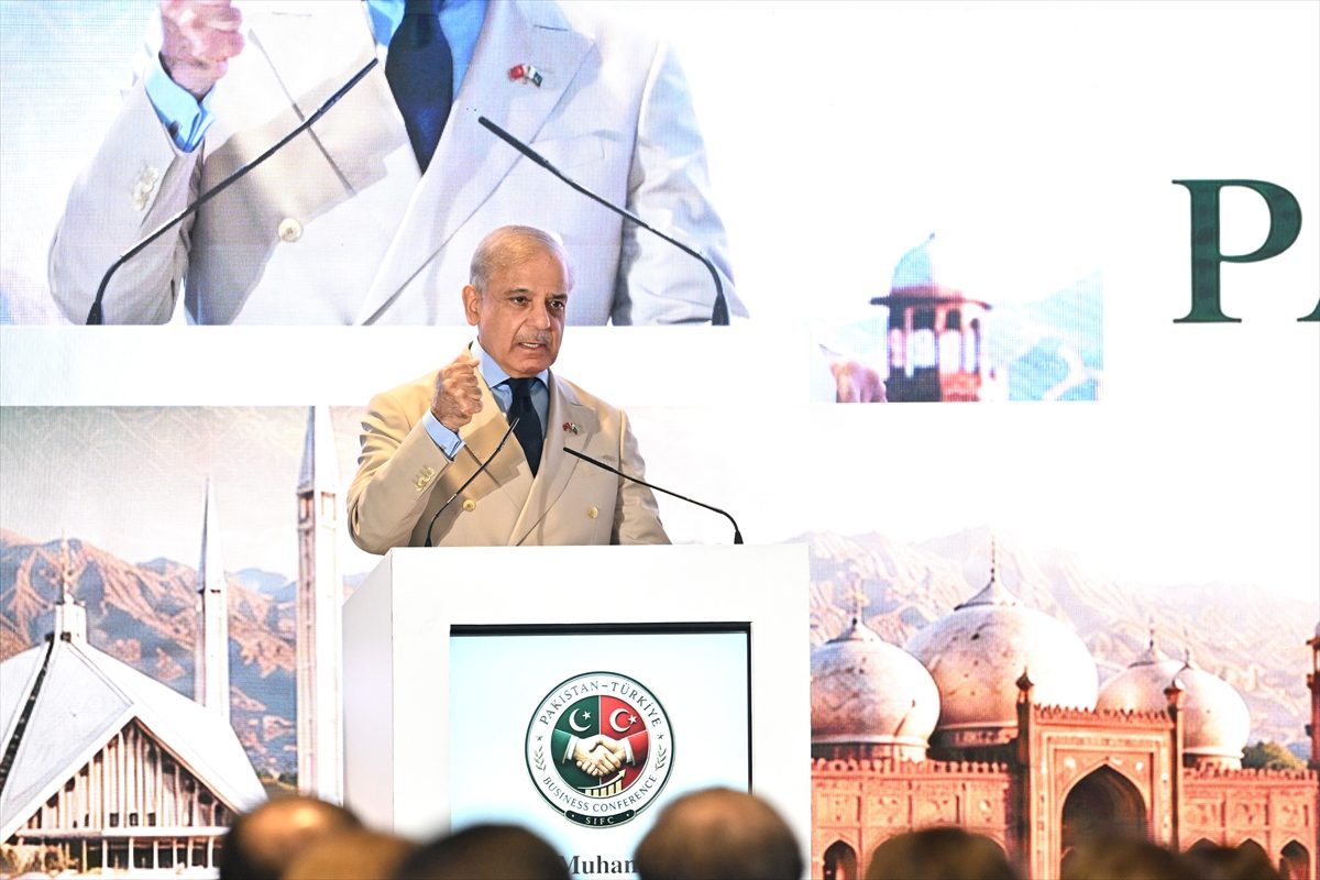 Pakistan Başbakanı Şerif, “Türkiye-Pakistan İş Forumu”nda konuştu: