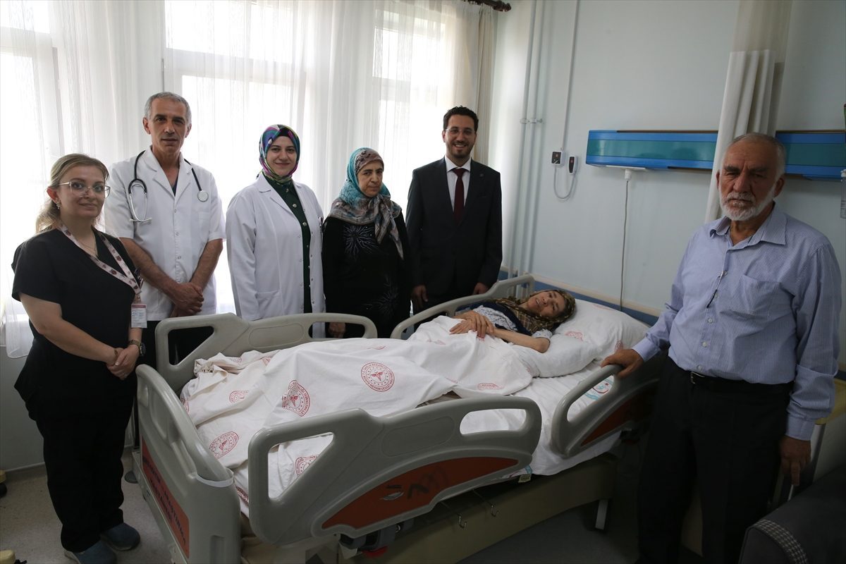 Palyatif bakım merkezinde 500 gün kalan yaşlı kadın taburcu edildi