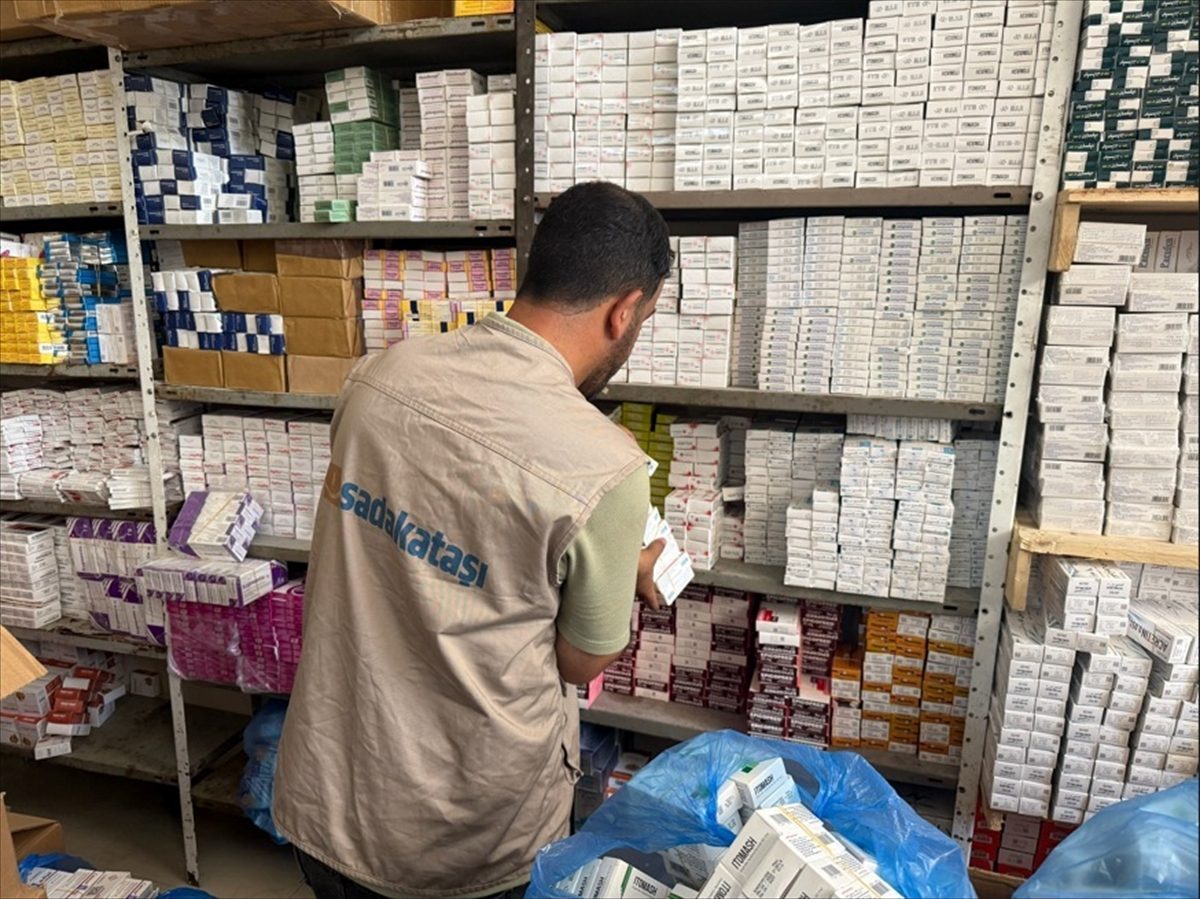 Sadakataşı Derneğinden Gazze’ye sağlık yardımı