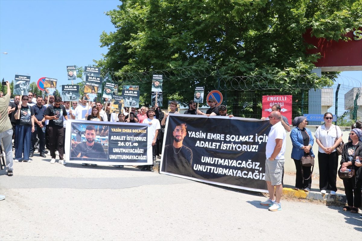 Sakarya’da 1 gencin öldüğü bıçaklı kavgaya ilişkin 2 sanığın yargılanması sürdü
