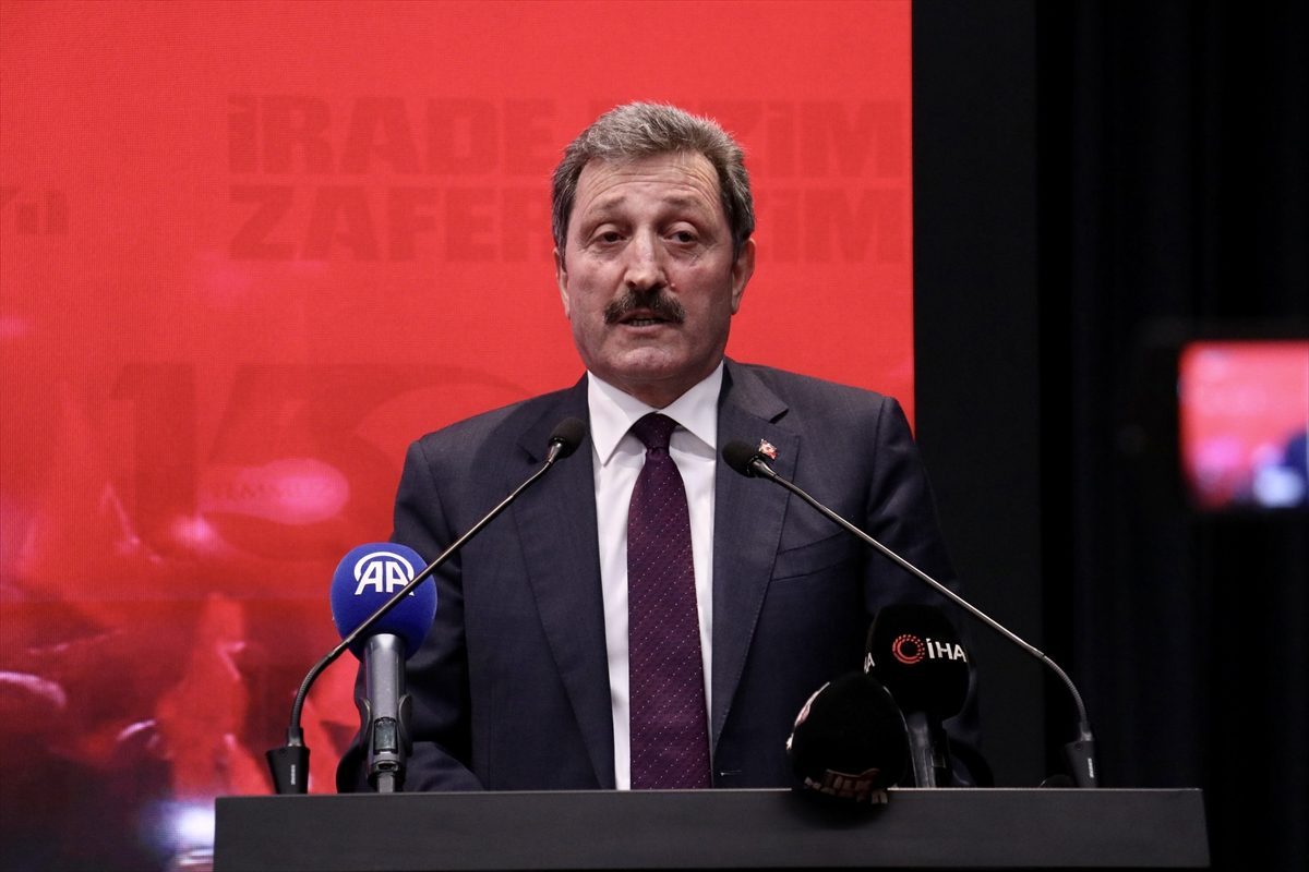 Samsun Valisi Tavlı, şehit yakınları ve gazilerle bir araya geldi