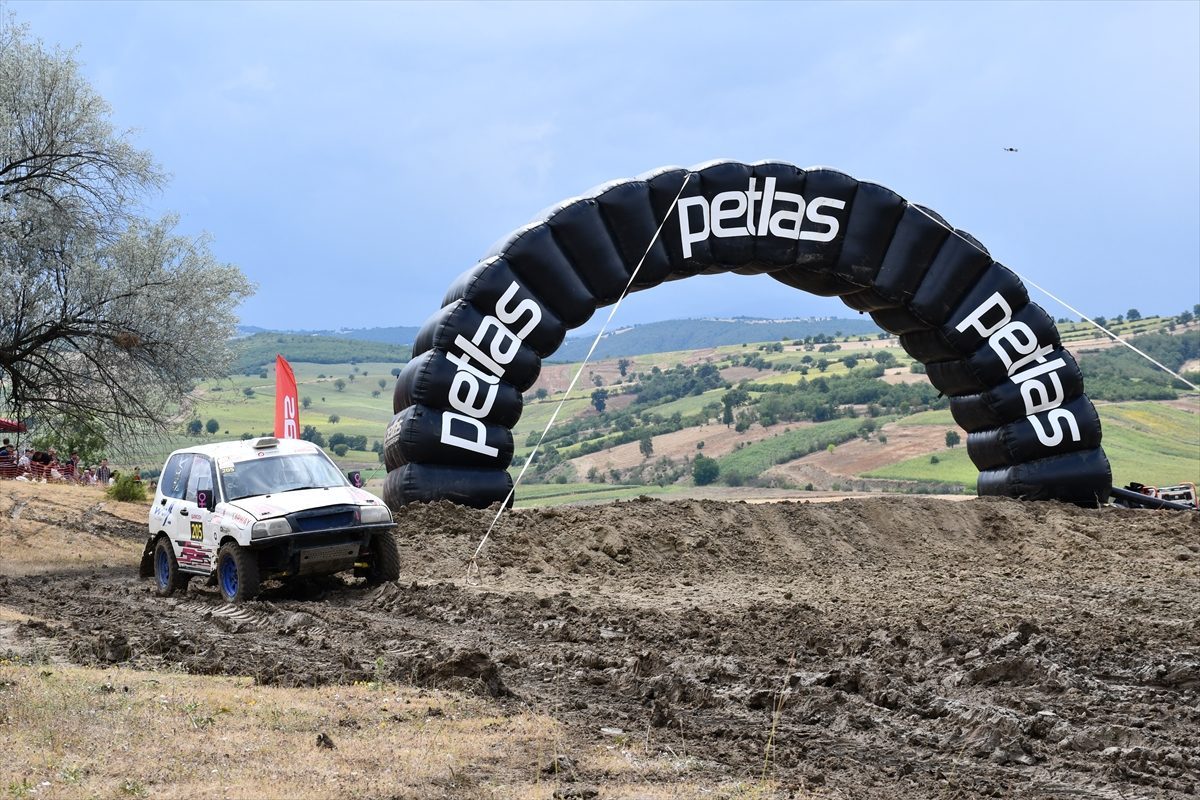 Türkiye Offroad Şampiyonası’nın 4. ayağı Vezirköprü’de sona erdi