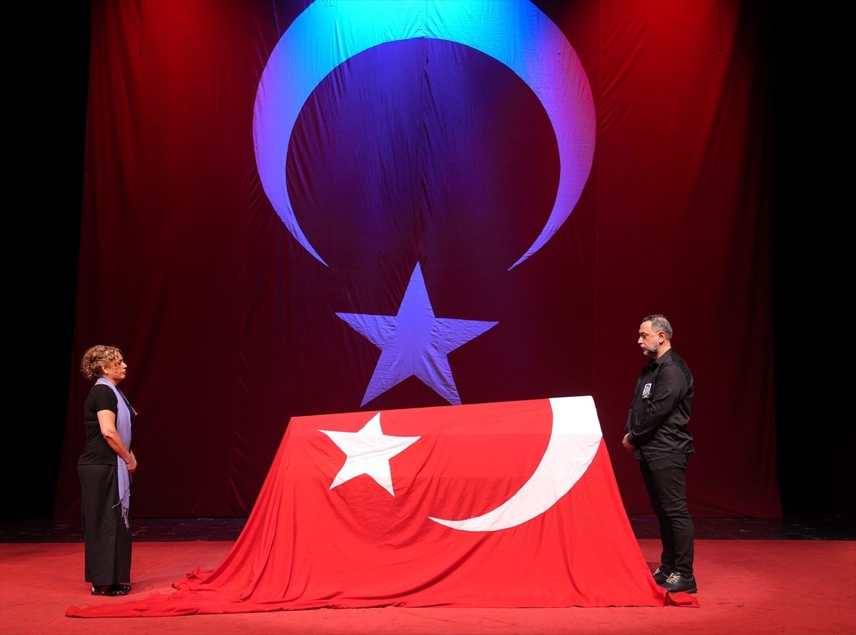 Sanatçı Zihni Göktay için tören düzenlendi