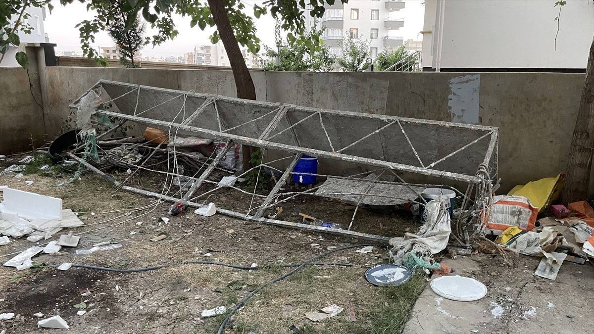 Şanlıurfa’da asma iskele halatının kopması sonucu 2 işçi öldü