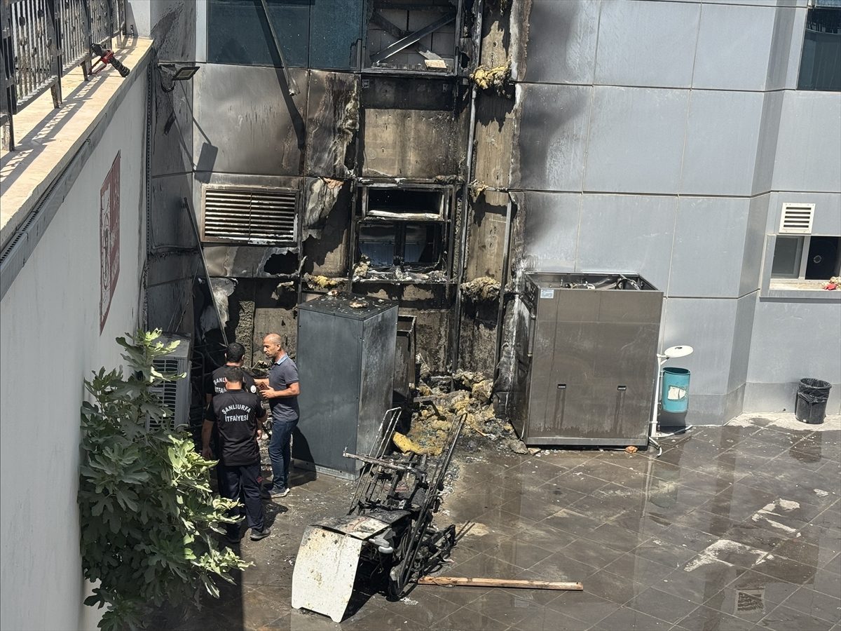 Şanlıurfa’da hastanede çıkan yangın söndürüldü