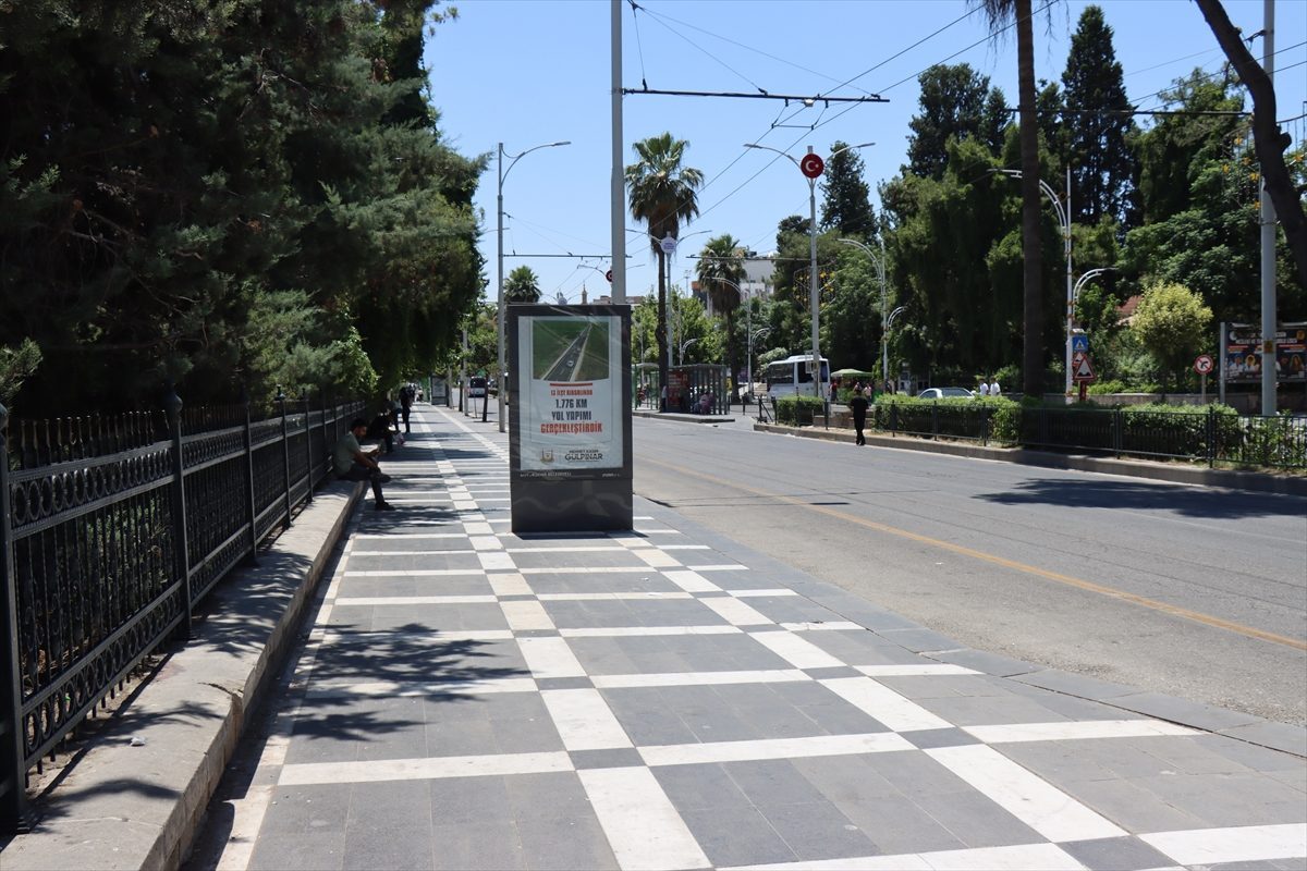 Şanlıurfa ve Gaziantep’te sıcak hava etkisini sürdürüyor