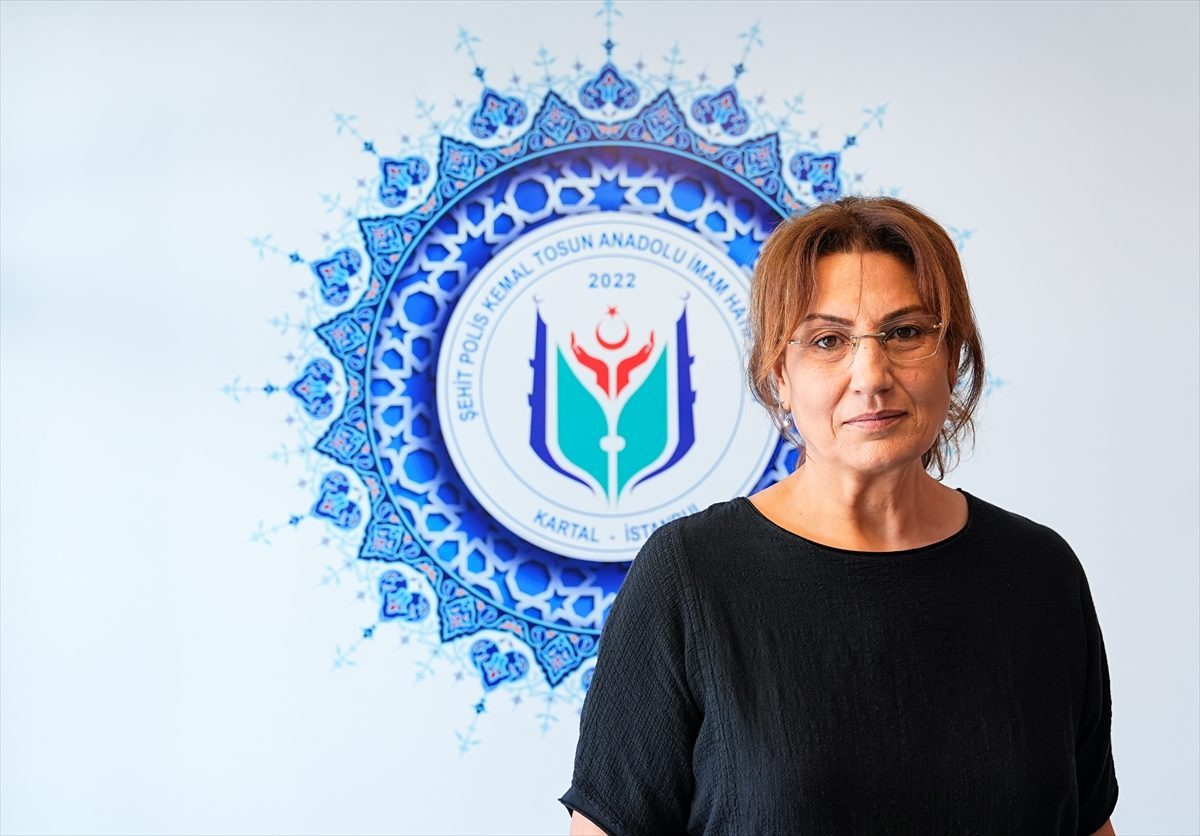 15 TEMMUZ DEMOKRASİ ZAFERİNİN 10. YILI – Şehit polisin acılı eşi 15 Temmuz ruhunun nesillere aktarılmasını istiyor