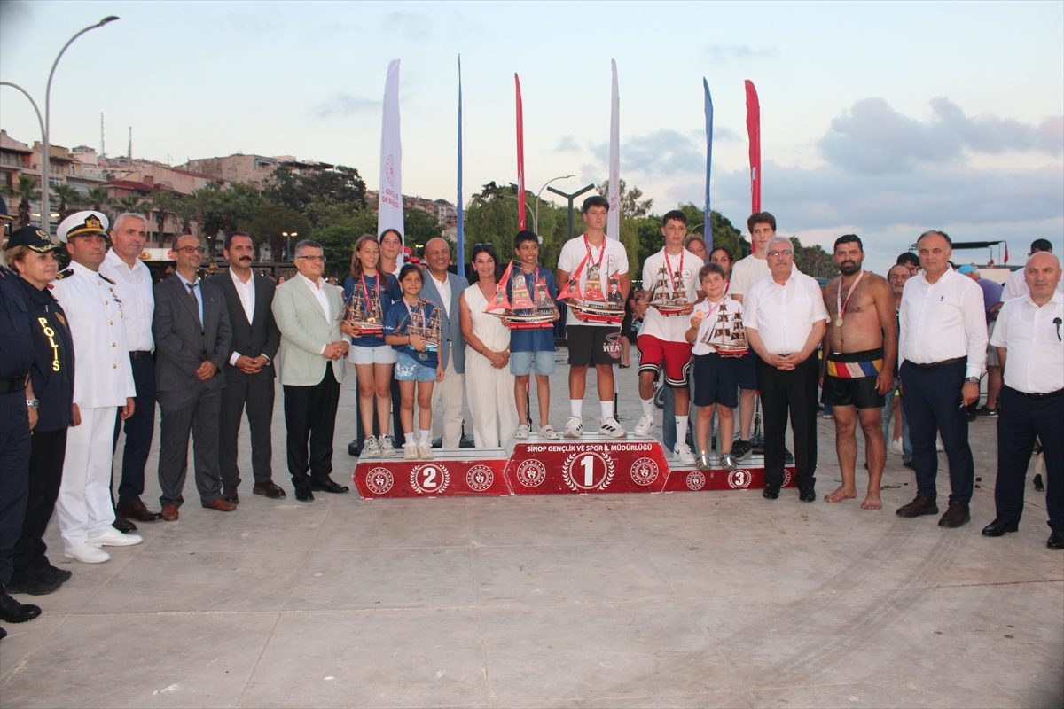 Sinop’ta Kabotaj Bayramı’nda koç ve altın için yarıştılar