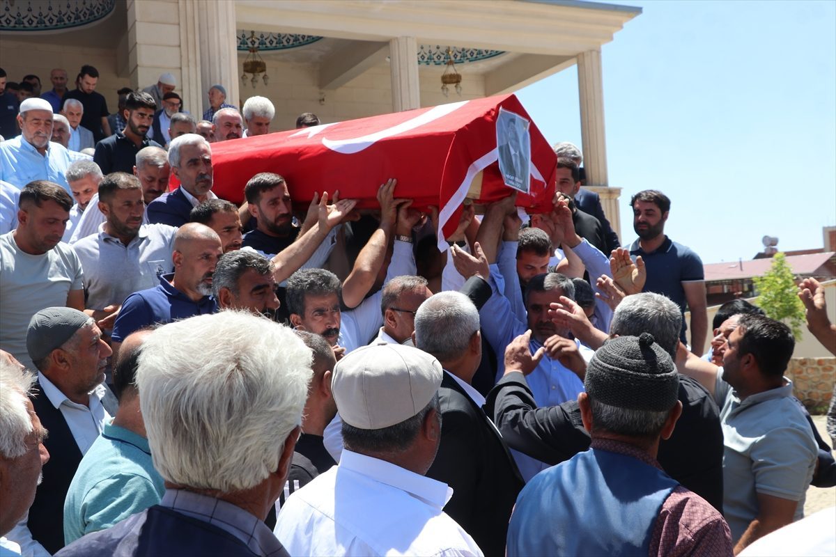 Şirvan Belediye Başkanı Necat Cellek’in cenazesi toprağa verildi