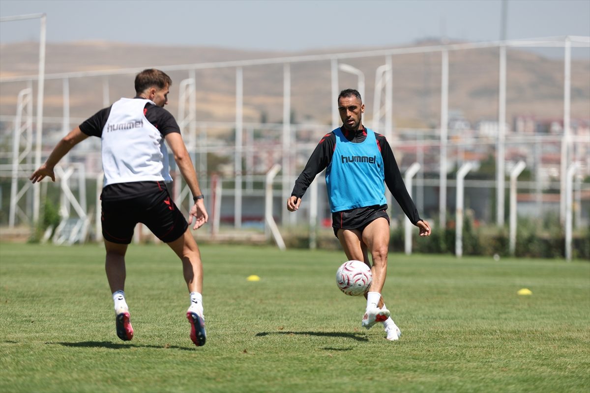 Sivasspor ilk etap kampını tamamladı