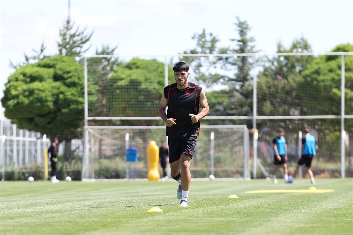 Sivasspor, yeni sezon hazırlıklarını sürdürdü