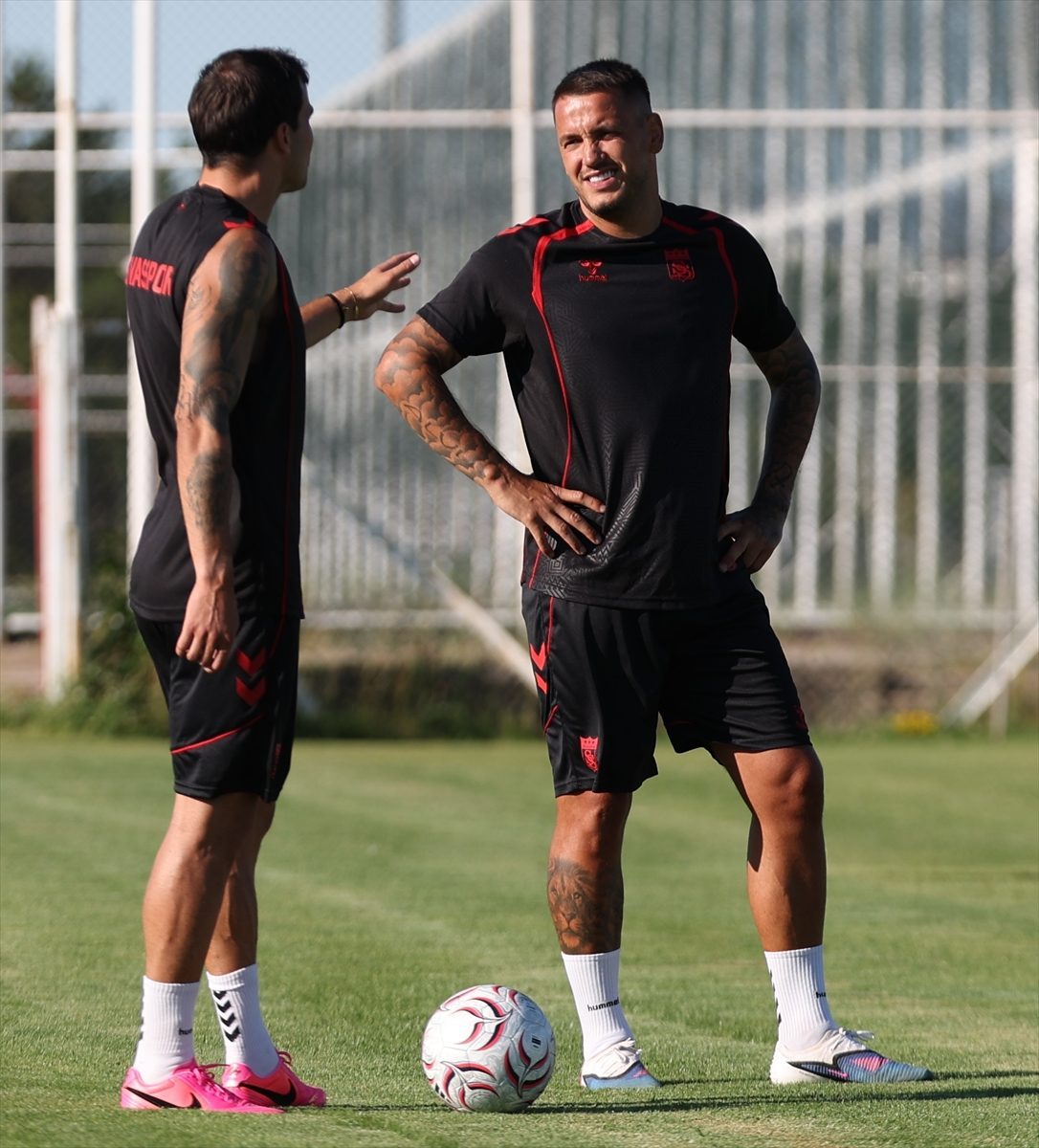 Sivasspor, yeni sezon hazırlıklarını sürdürdü