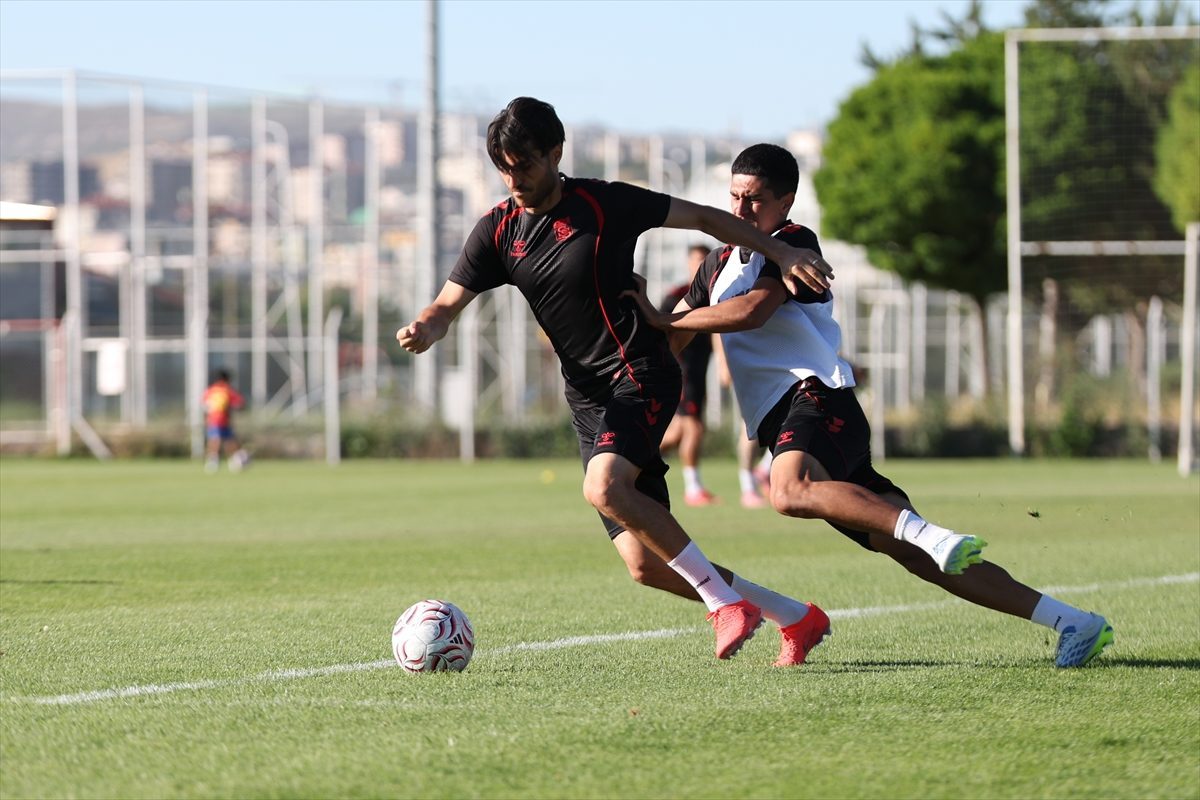 Sivasspor, yeni sezon hazırlıklarını sürdürdü