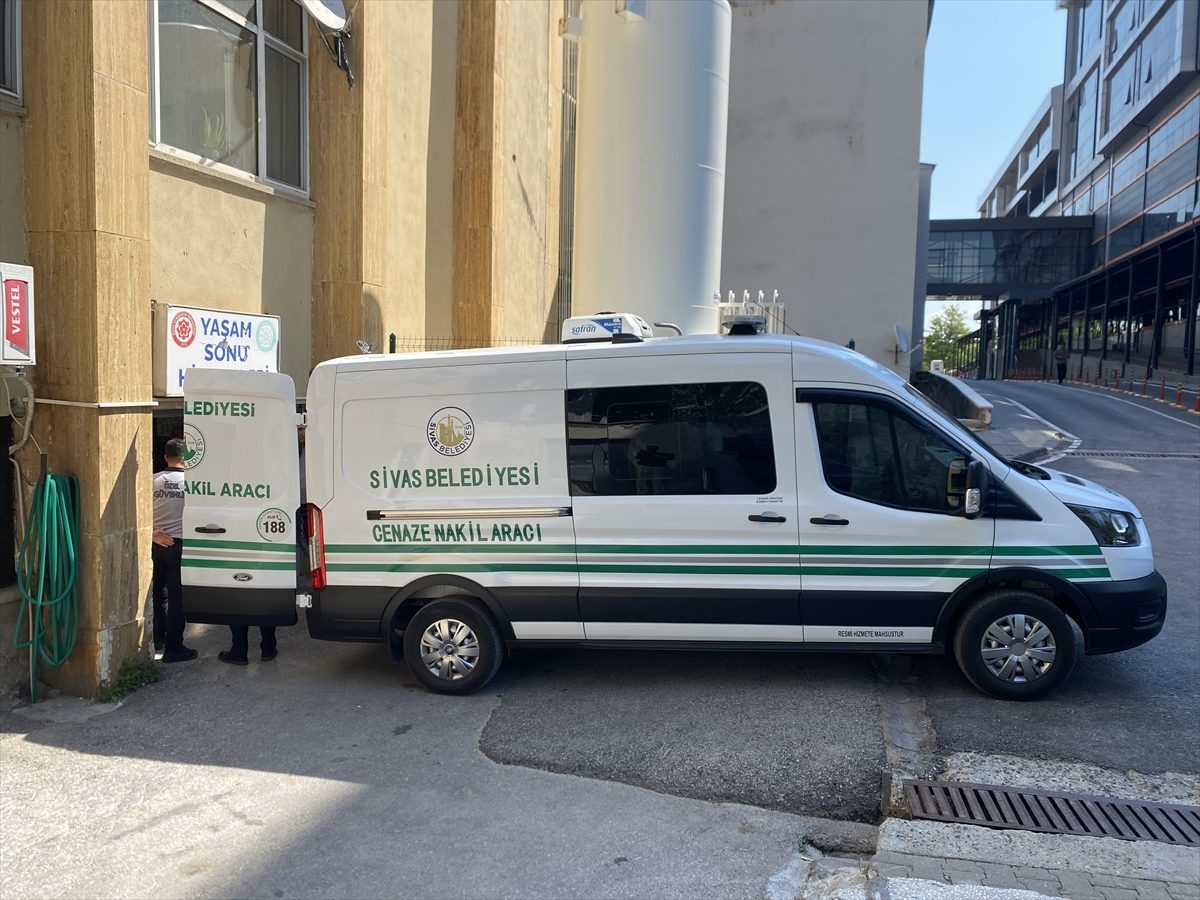 Sivas’ta KKKA hastalığı şüphesiyle tedavi gören kişi hayatını kaybetti