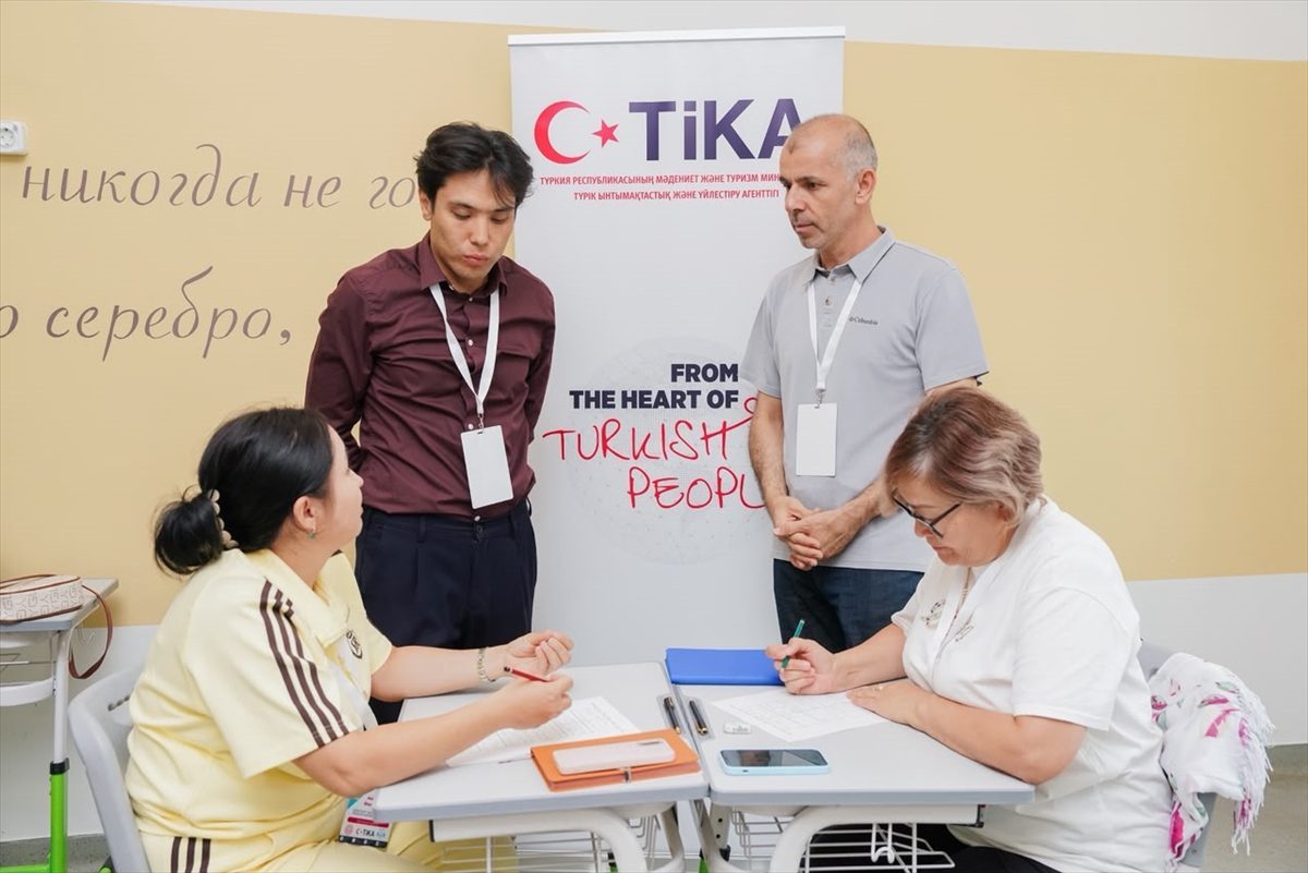 TİKA’nın desteğiyle Türk ve Kazak öğretmenler Astana’da bir araya geldi