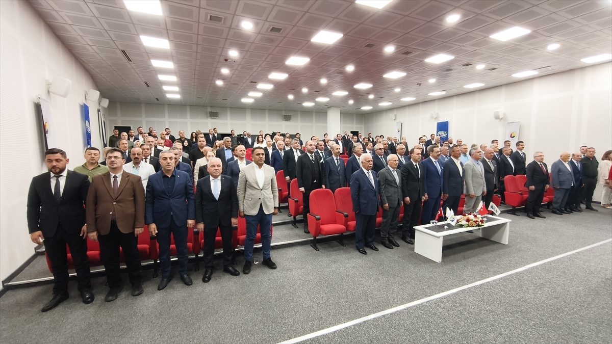 TOBB Başkanı Hisarcıklıoğlu, Karabük’te “Ekonomiye Değer Katanlar Ödül Töreni”ne katıldı: