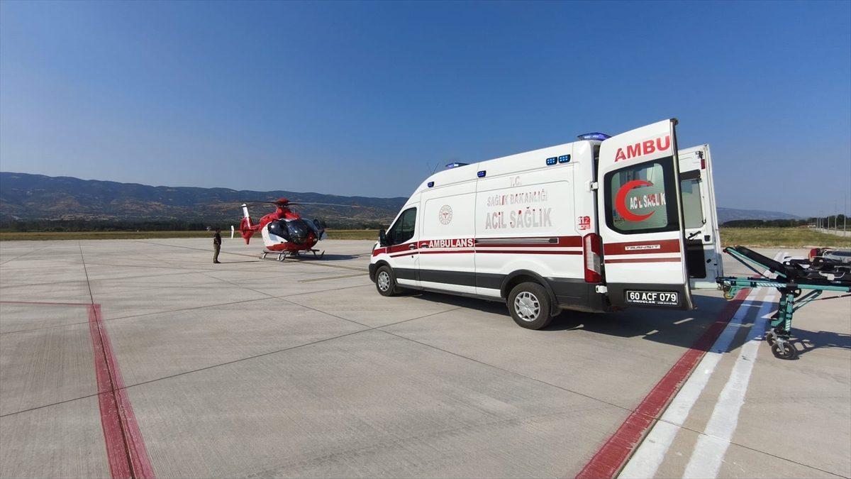 Tokat’ta ambulans helikopter 14 yaşındaki çocuk için havalandı