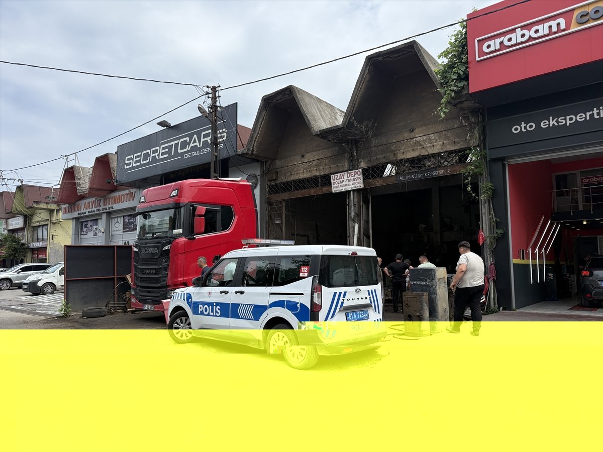 Trabzon’da tırın yakıt deposunda patlama oldu, 1 kişi yaralandı