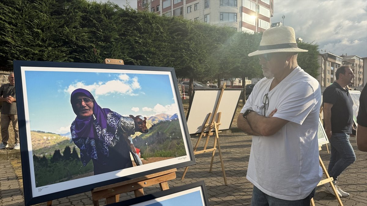 Trabzon’da “Yaşamın Sırtındaki Fotoğraflar” sergisi açıldı
