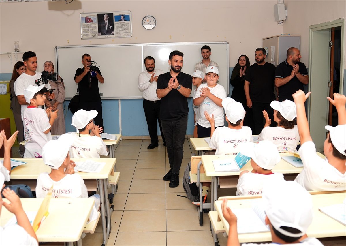 TÜGVA Yaz Okulu 81 ilde 550 bin başvuruyla başladı