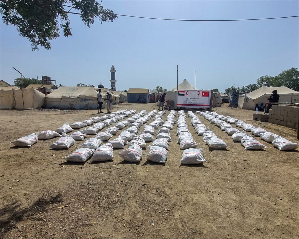 Türk Kızılaydan Sudan’da ihtiyaç sahiplerine gıda desteği