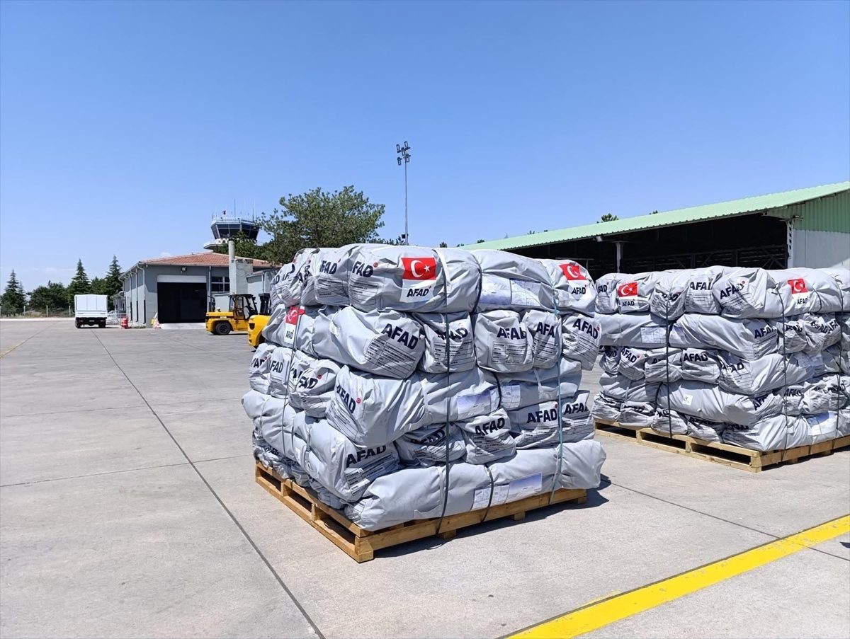 Türkiye, depremlerden etkilenen Venezuela’ya 30 ton insani yardım malzemesi gönderdi