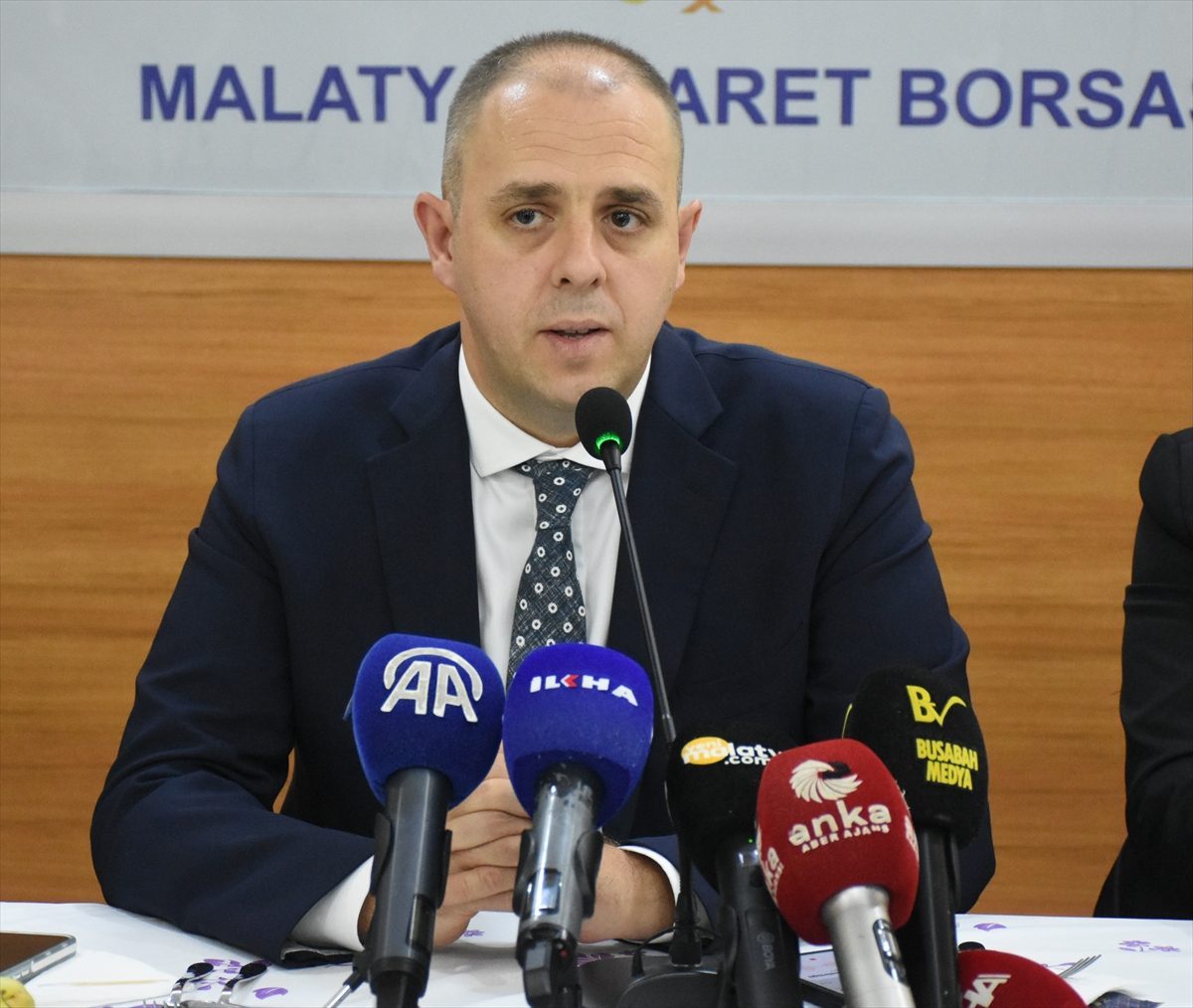 Türkiye Kuru Meyve ve Mamulleri İhracatçı Birlikleri Sektör Kurulu Malatya’da toplandı
