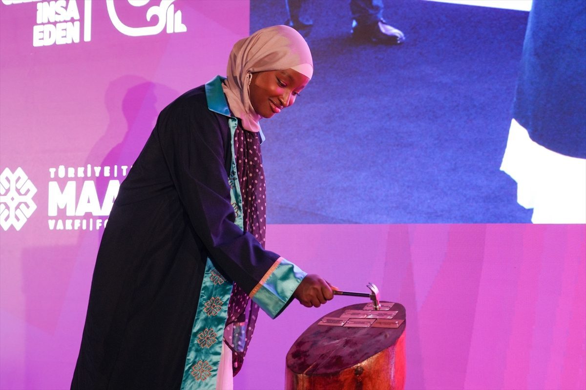 Türkiye Maarif Vakfı uluslararası öğrenciler için mezuniyet töreni düzenledi