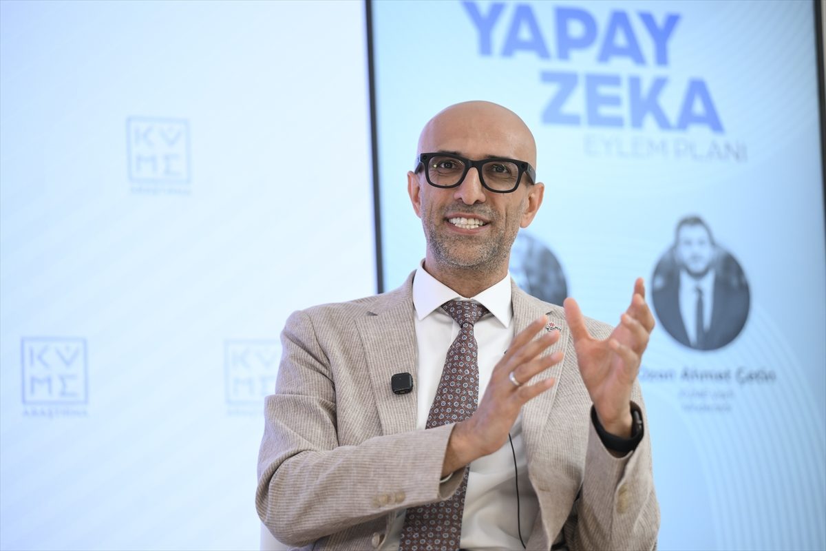 Türkiye’nin Yapay Zeka Eylem Planı KÜME Vakfı’ndaki söyleşi etkinliğinde ele alındı