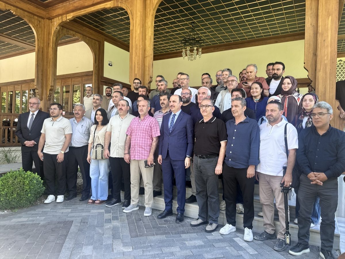 UCLG Başkanlığına seçilen Konya Büyükşehir Belediye Başkanı Altay basın mensuplarıyla bir araya geldi: